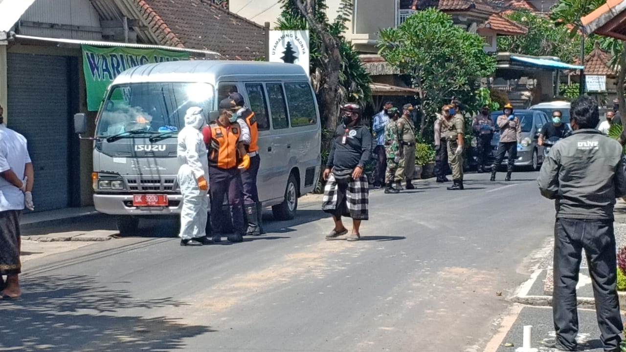 4 OTG Asal Sanur Kauh Dijemput Untuk Diisolasi di Rumah Singgah