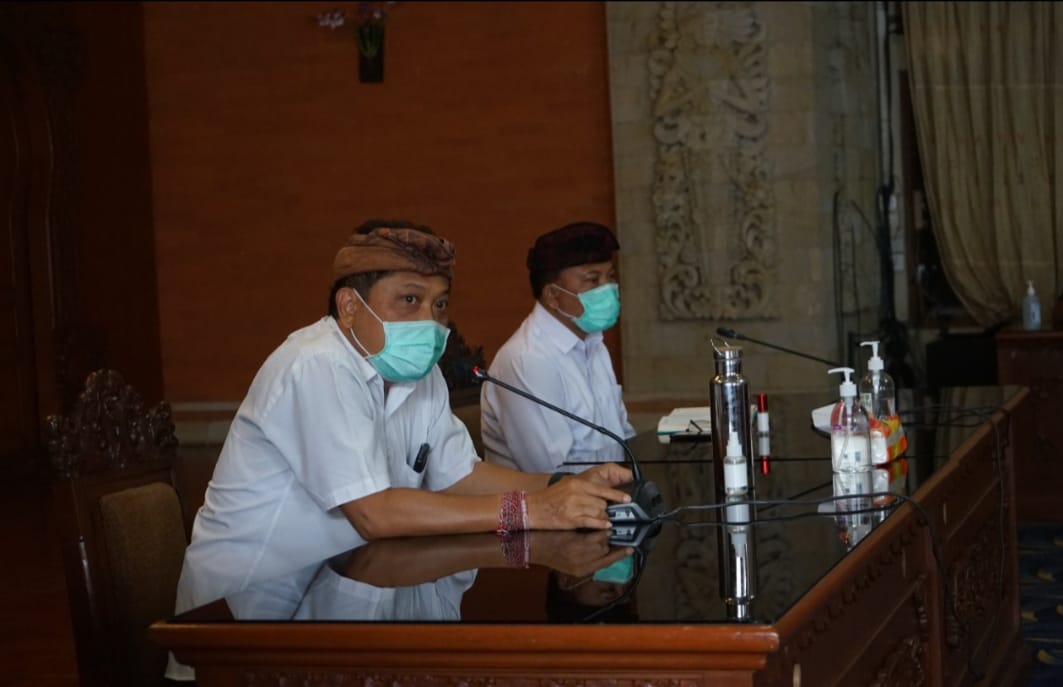 Menjelang Pujawali di Pura Sakenan, Walikota Rai Mantra Ingatkan Tatalaksana Upacara dan Penerapan Prokes yang Ketat