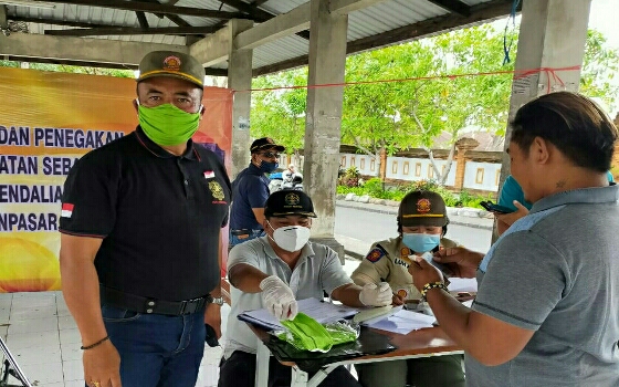 Sidak Masker, Satpol PP bersama Tim Yustisi Kota Denpasar Kembali Temukan 12 Pelanggar