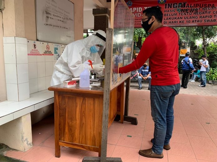 Berisiko Tertular Covid-19, 25 Wartawan di Denpasar Ikut Rapid Test