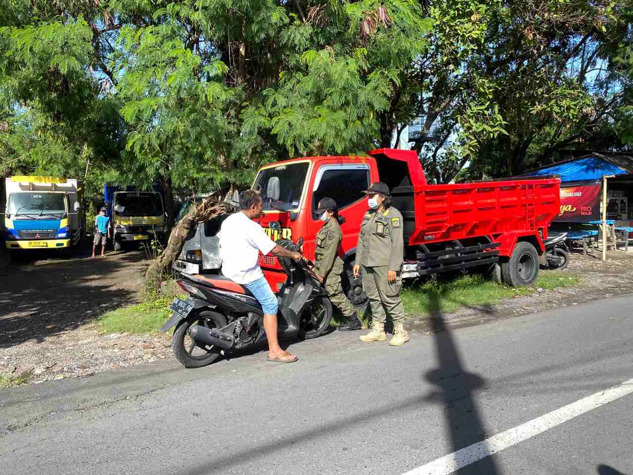Khawatir Muncul Klaster Baru, Tim Yustisi Gelar Operasi di Pemecutan Kaja