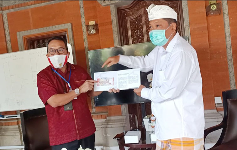 Rai Mantra Bangga, Tenun Gringsing Bali dalam Uang Baru Nominal Rp 75 Ribu