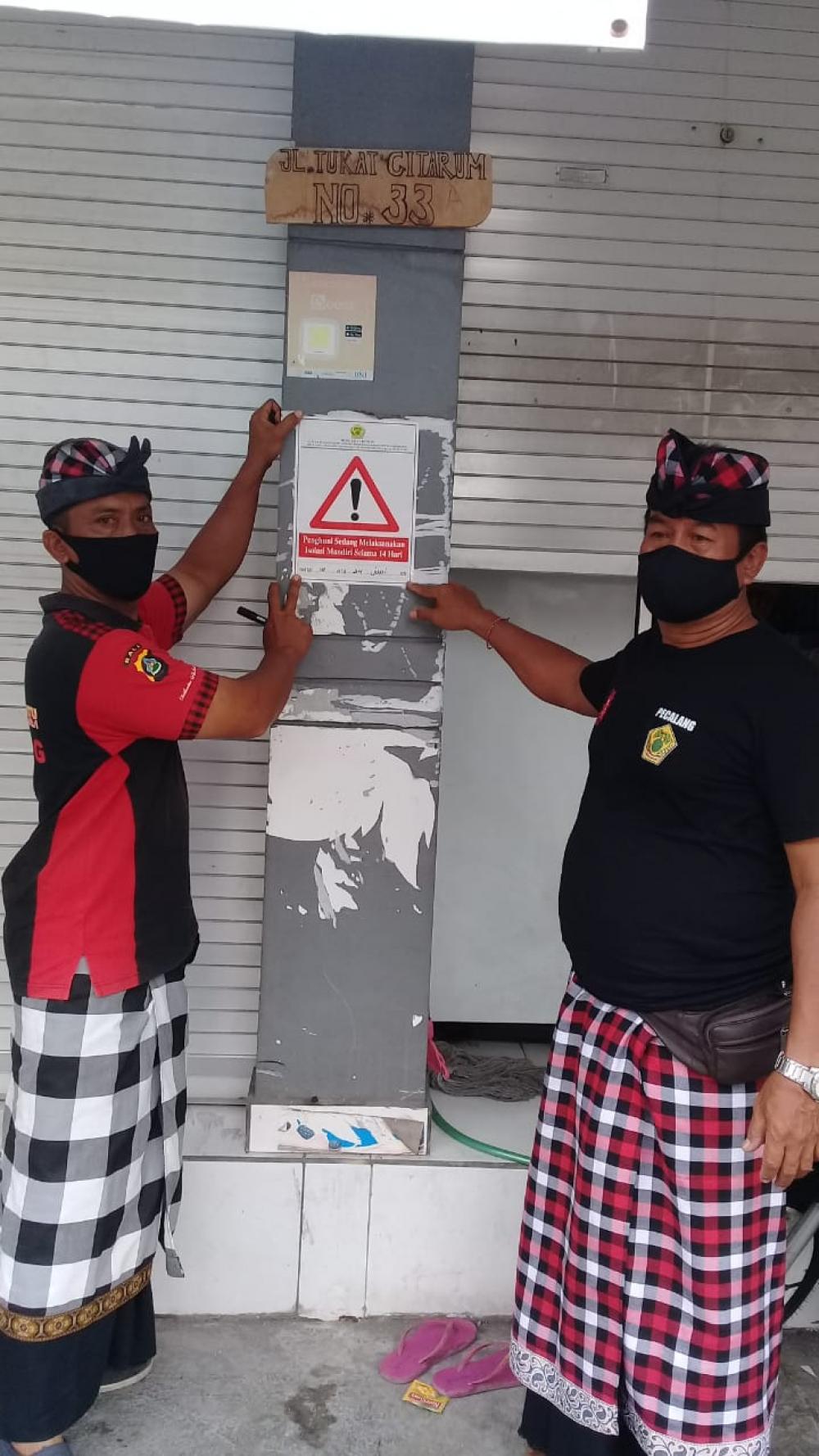 Desa Adat Renon Tempel Stiker "Khusus" Rumah Duktang Yang Baru Datang. Wajib Isolasi Mandiri 14 Hari
