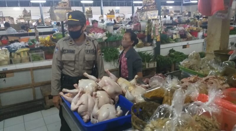 KELURAHAN PANJER GELAR PEMANTAUAN PROTOKOL KESEHATAN DI PASAR RAKYAT