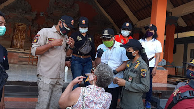 Tim GabunganYustisi Denpasar Lagi Gelar Operasi Penegakan Disiplin Prokes