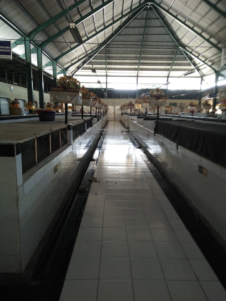 Jalanan di Denpasar Lengang, Kantor Kantor, Supermarket dan Pasar Tradisional Tutup