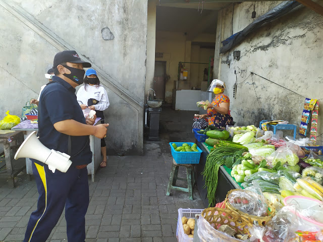 Putus Mata Rantai Penyebaran COVID-19: Kelurahan Peguyangan Mantapkan Sosialisasi, Khususnya Di Pasar Tradisional.