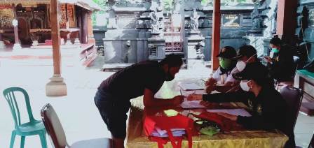 Operasi Prokes Sasar Pelaku Usaha di Sesetan, 18 Pelanggar Terjaring
