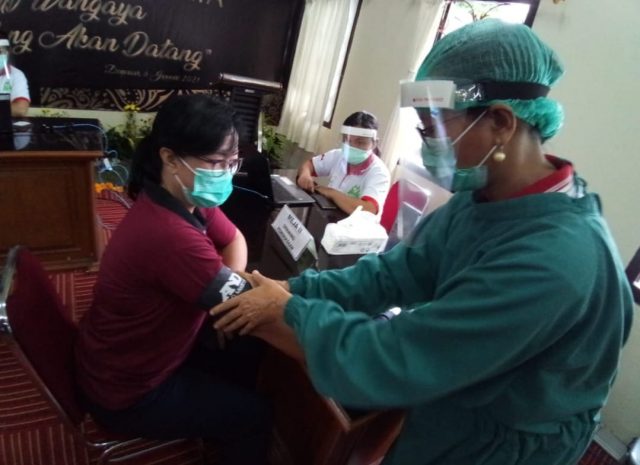 Satu Sesi Dibatasi 15 Orang, RSUD Wangaya Gelar Simulasi Vaksinasi Covid-19