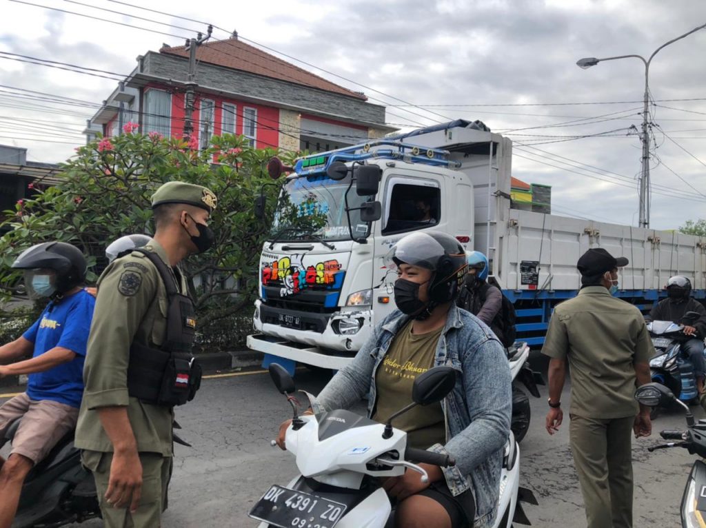 Tekan Penyebaran Covid-19, Tim Yustisi Kota Denpasar Galakkan Pemantauan Prokes di Masa PPKM Darurat