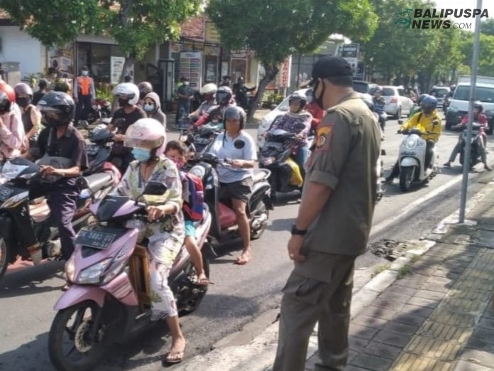 Hari Pertama PPKM Skala Mikro, Tim Yustisi Kota Denpasar Jaring 2 Pelanggar Prokes