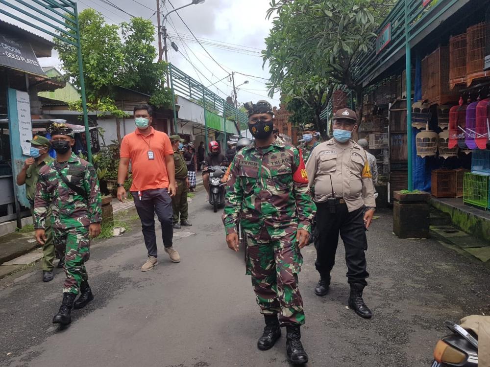 Tekan Penyebaran Covid 19, Satgas Desa Dangin Puri Kauh Lakukan Pemantauan Prokes