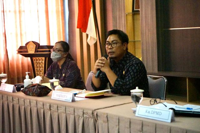 Wawali Arya Wibawa, Ajak Bersama sama Menangani Masalah Sampah dan Percepat Vaksinasi