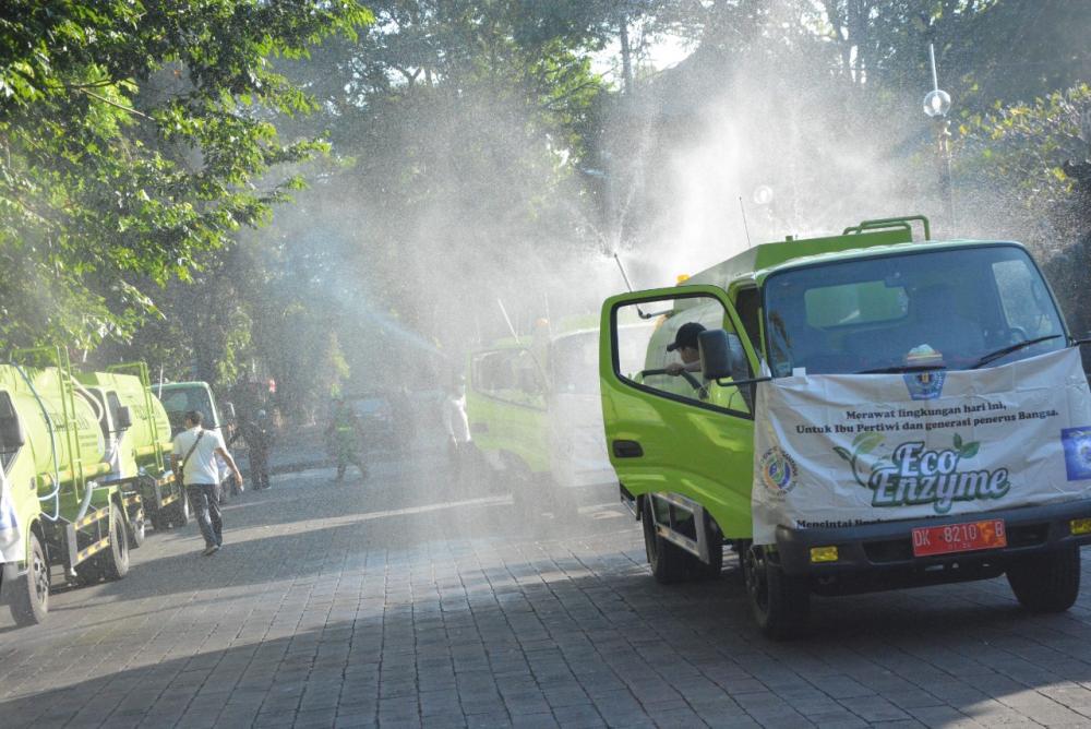 Penyemprotan Eco Enzyme ke Udara Seluruh Wilayah Kota Denpasar, Cegah Penyebaran Covid-19