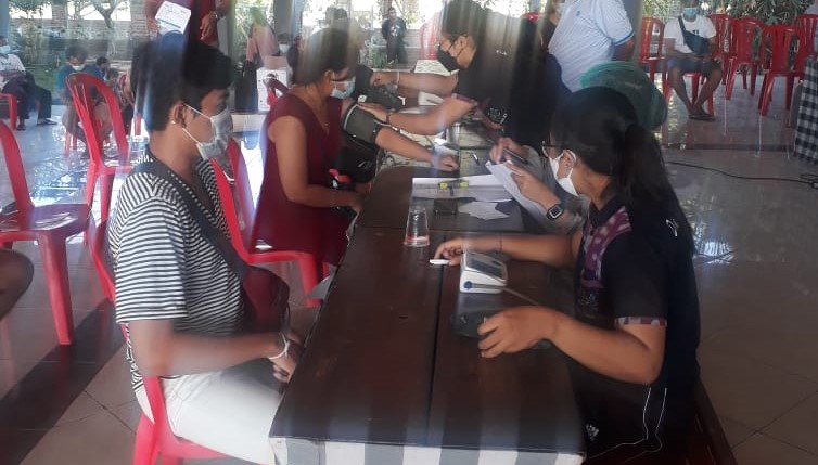 Percepat Cakupan, Kelurahan Panjer Gelar Vaksinasi Masal