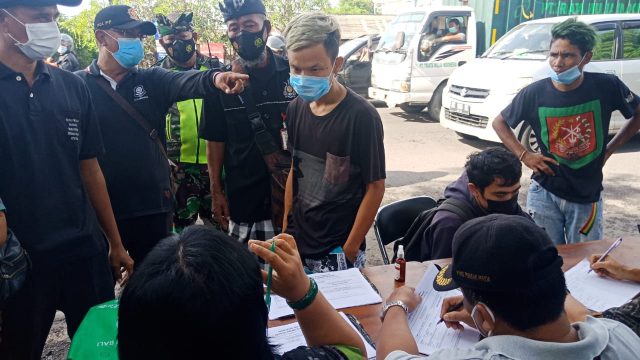 Tim Yustisi Jaring 20 Orang Pelanggar Prokes di By Pass Ida Bagus Mantra
